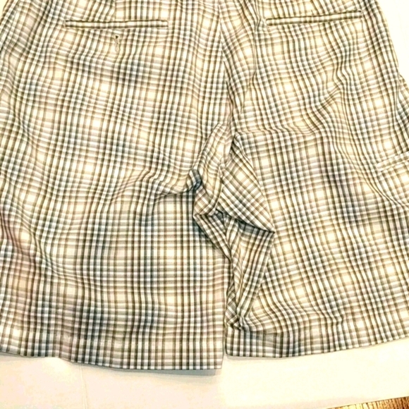 PGA Tour Men Shorts...Size 38 - Picture 5 of 7